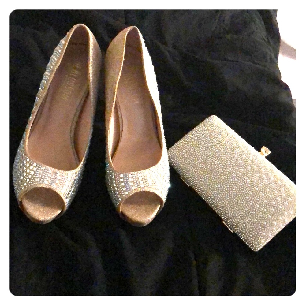 Gold Glam heels with Gold Clutch